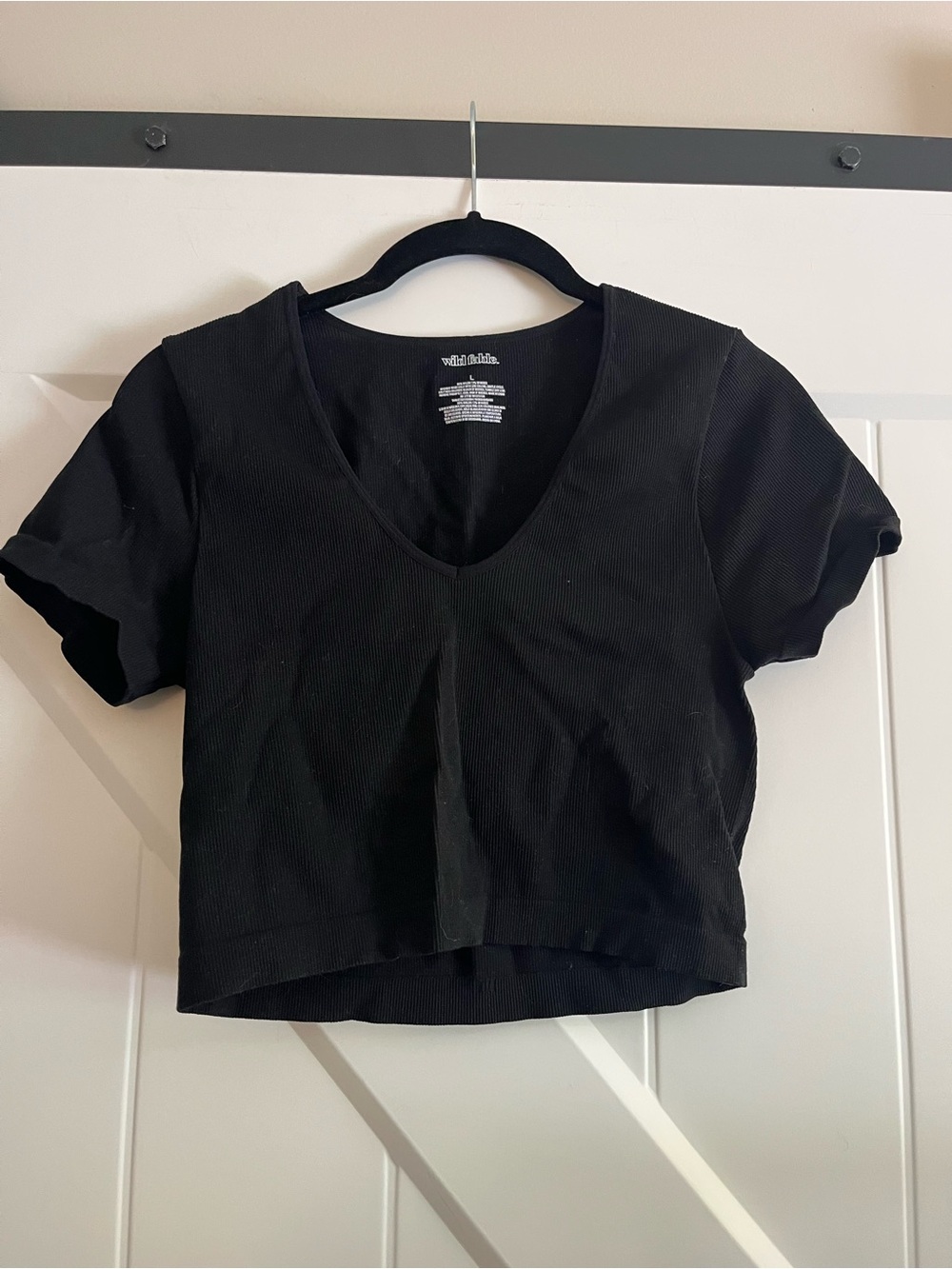 Seamless Black Cropped Tee
